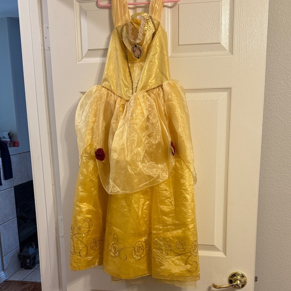 Disney stores Belle costume size 7/8